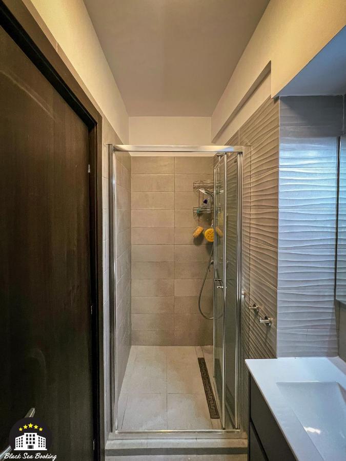 9 Rev Mamaia Exterior photo